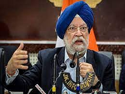 குறையும் கச்சா எண்ணெய் விலை : "பெட்ரோல்,டீசல் விலையை குறைக்கும் திட்டம் இல்லை"- பாஜக அரசு அறிவிப்பு !