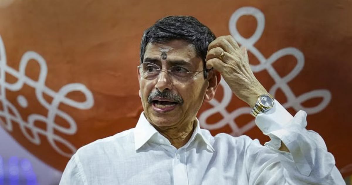 "யாரும் எங்களை அச்சுறுத்தவில்லை" -ஆளுநரின் பொய் குற்றசாட்டை அம்பலப்படுத்திய கோவில் அர்ச்சகர்கள் ! 