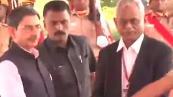 குற்றவாளிக்கு துணை போகும் ஆளுநர்?: துணைவேந்தர் ஜெகநாதனுடன் தனியாக ஆலோசனை நடத்திய ஆர்.என்.ரவி!