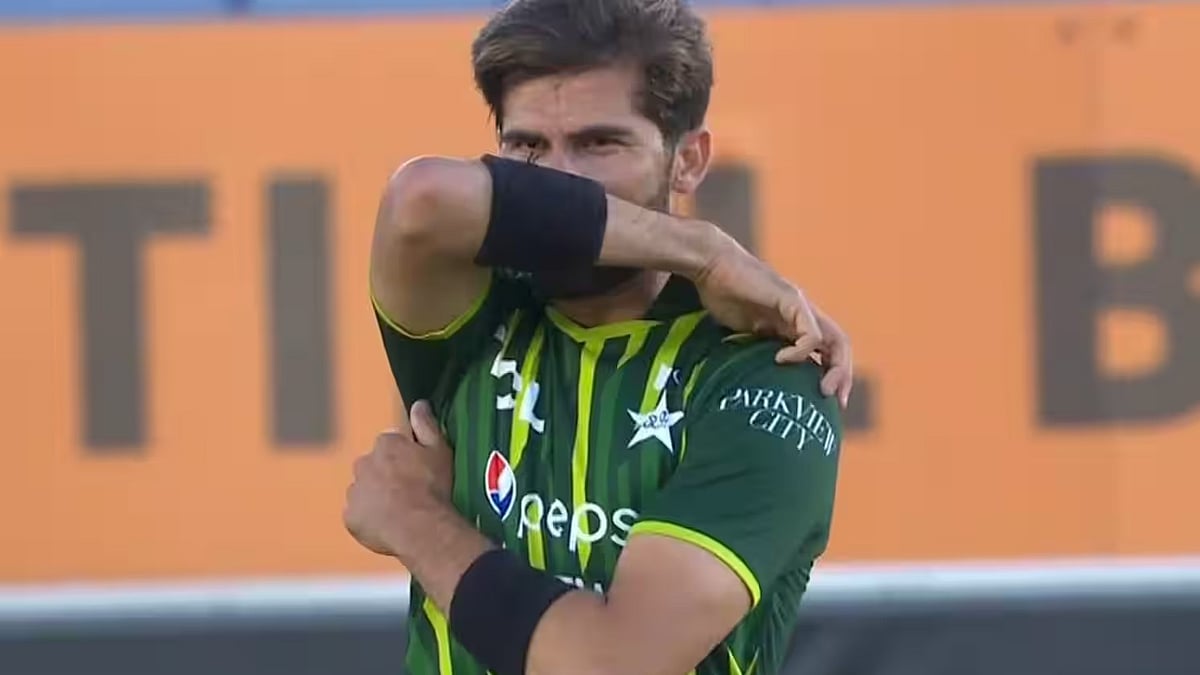 கேப்டனாகி தனித்து விடப்பட்ட ஷாகின் அப்ரிடி : ஒட்டுமொத்தமாக புறக்கணித்த மூத்த வீரர்கள்.. நடந்தது என்ன ? 