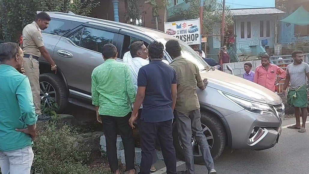 Google Map-ஐ நம்பி கார் ஓட்டிச் சென்ற இளைஞர்கள் : ஆபத்தான இடத்திற்கு அழைத்து சென்றதால் பரபரப்பு!