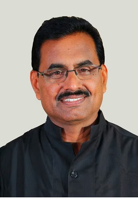 மற்றொரு முறைகேட்டு புகாரில் சிக்கிய சேலம் பெரியார் பல்கலை. பதிவாளர்: நடவடிக்கை கோரி எழுந்த புகார்!