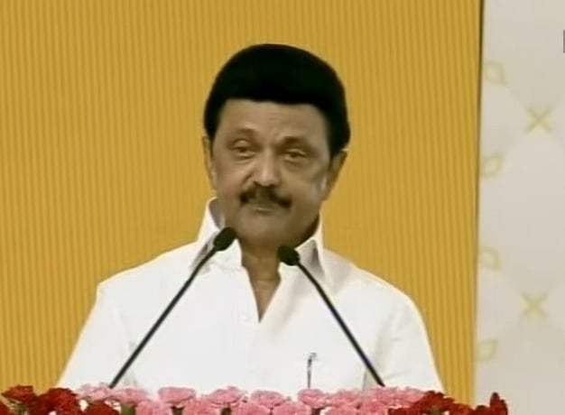 ”தமிழ்நாட்டு மக்கள் சார்பாக நான் மீண்டும் கேட்கிறேன்” :  பிரதமர் முன்பு 8 கோரிக்கை வைத்த முதலமைச்சர்!