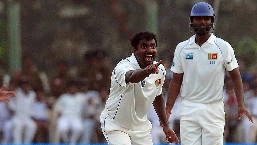 நான் பந்துவீசியதில் கடினமாக வீரர் இவர்தான் - இந்திய வீரரை குறிப்பிட்டு பாராட்டிய முரளிதரன் ! 