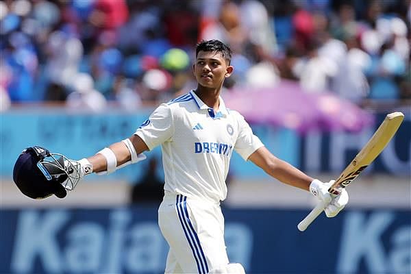 "ஜெய்ஸ்வால் உங்களிடமிருந்து அதிரடியை கற்றுக்கொள்ளவில்லை" - இங்கி. வீரரை விமர்சித்த நாசர் ஹுசைன் !