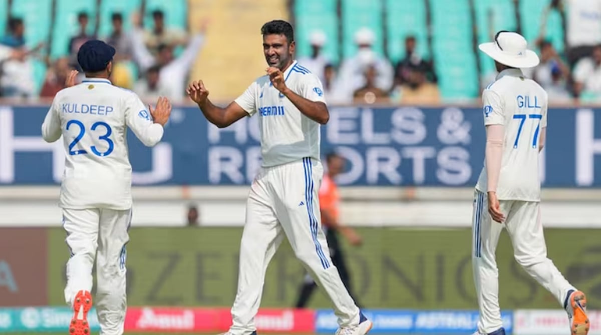 372 ரன்கள் வித்தியாசத்தில் இந்திய அணி வரலாற்று சாதனையோடு அபார வெற்றி தொடரில் 2-1 என்ற கணக்கில் முன்னிலை !