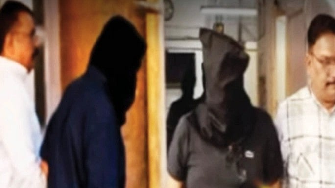 ED அதிகாரிகள் போல் நடித்து தொழிலதிபரிடம் ரூ.164 கோடி பறிக்க முயற்சி : மும்பையில் 6 பேர் கைது!