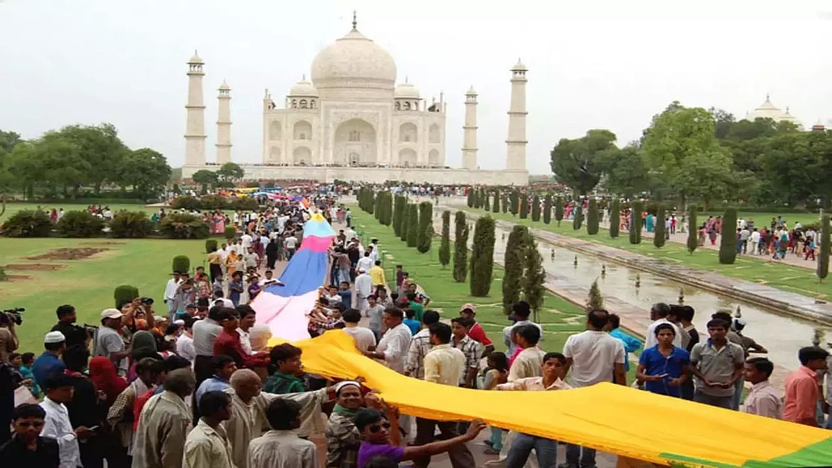 அடுத்தது தாஜ்மஹாலா? மதச்சார்பின்மையை கொல்ல துடிக்கும் இந்துத்துவம்!