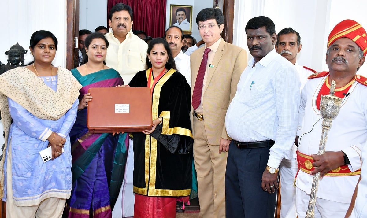 சென்னை மாநகராட்சி பட்ஜெட் : இலவச சீருடை முதல்... பள்ளி மாணவர்களுக்கு அசத்தல் அறிவிப்பு !