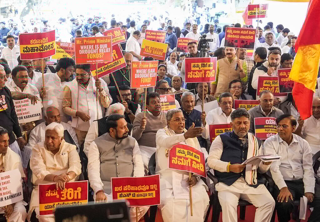 "மாநில உரிமைகளுக்காக அப்போது கர்ஜித்த மோடி, இப்போது மாநிலங்களை சிதைக்கிறார்" - முரசொலி விமர்சனம் !