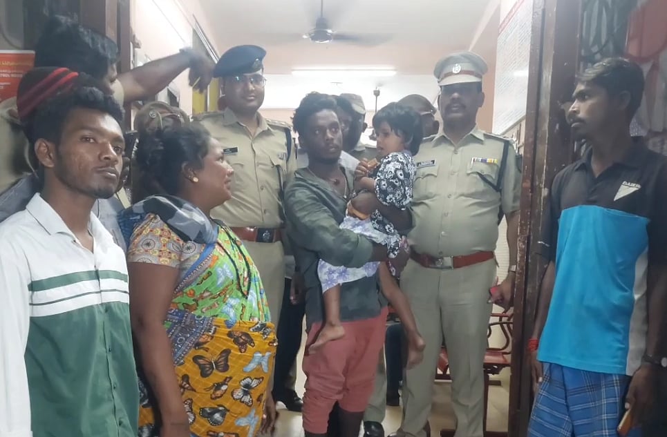 புதுச்சேரியில் கடத்தப்பட்ட பெண் குழந்தை : 2 மணி நேரத்தில் மீட்ட காரைக்கால் போலிஸ் - நடந்தது என்ன?