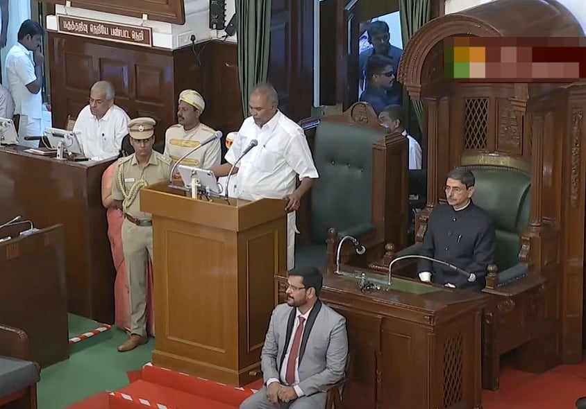 தமிழ்நாடு சட்டப்பேரவை கூட்டத்தொடர் : உரையை வாசிக்க மறுப்பு - மீண்டும் சர்ச்சையில் சிக்கிய ஆளுநர் !