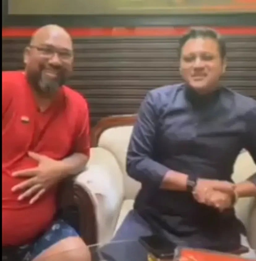 மோரீஸ் பாய் - அபிஷேக் கொசால்கர்