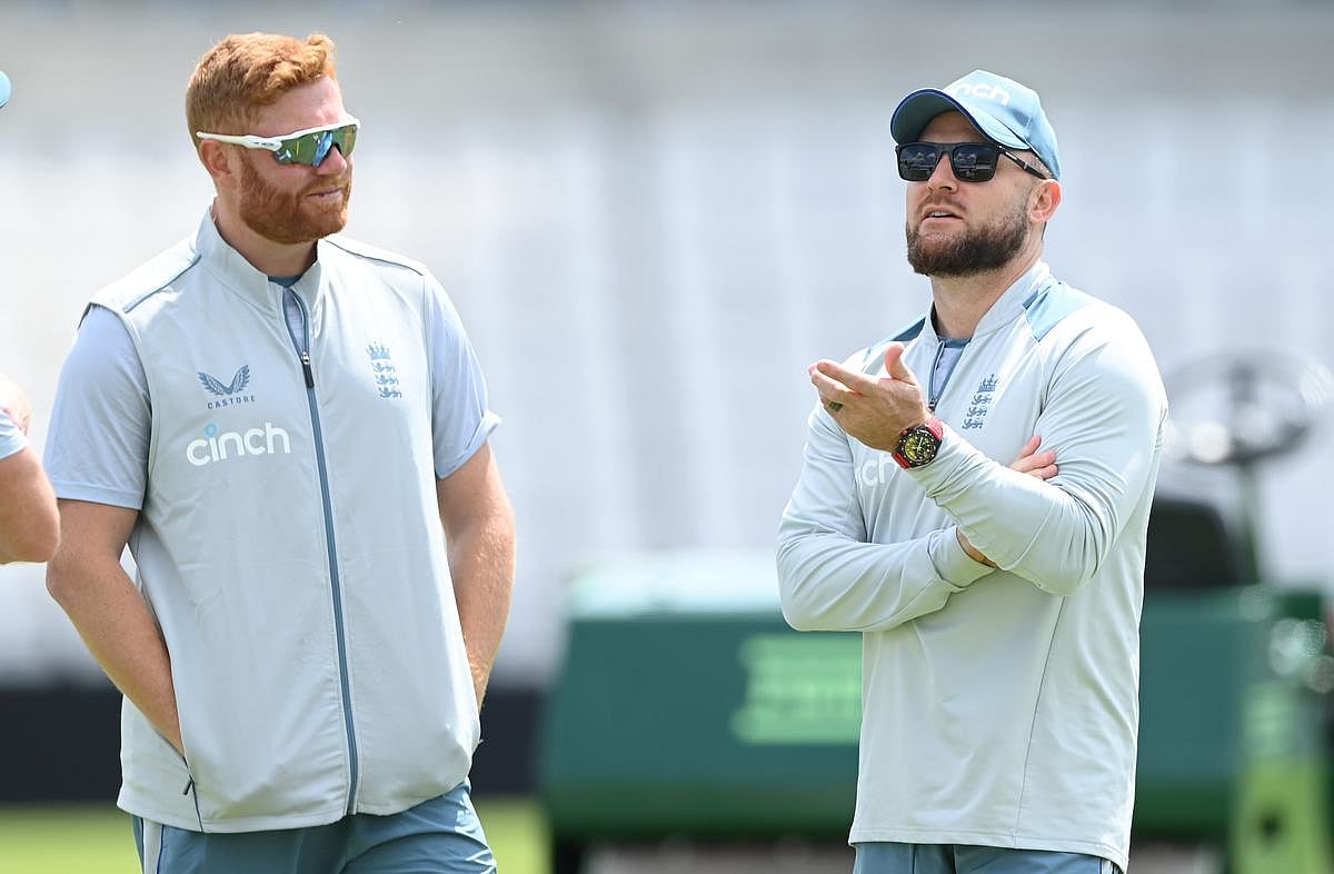 "நான் ஒன்றும் கண் தெரியாதவன் அல்ல" - இங்கிலாந்து அணியின் பயிற்சியாளர் ப்ரெண்டன் மெக்கல்லம் காட்டம் !