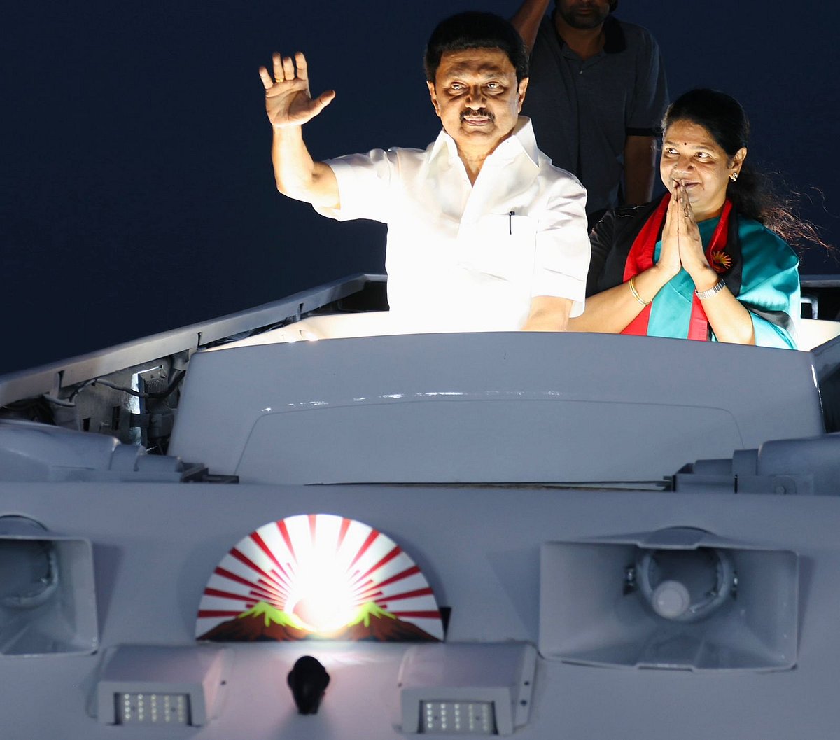 “பாஜகவுக்கு சரியான பாடத்தை கற்றுத் தர வேண்டும்” : தூத்துக்குடி பரப்புரையில் கனிமொழி எம்.பி. ஆவேசம்!