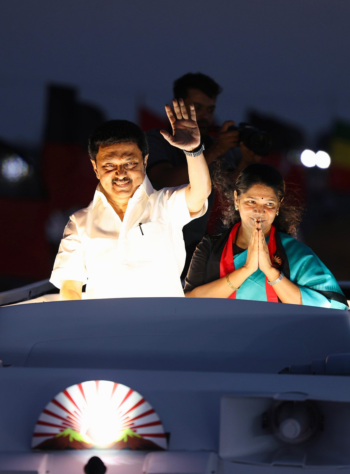 “பாஜகவுக்கு சரியான பாடத்தை கற்றுத் தர வேண்டும்” : தூத்துக்குடி பரப்புரையில் கனிமொழி எம்.பி. ஆவேசம்!