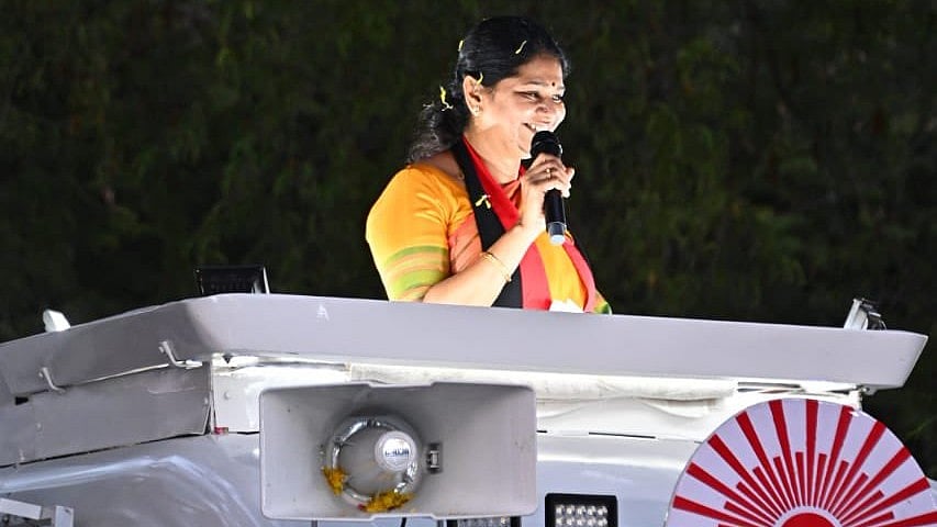 ”மதத்தை மட்டும் வைத்து அரசியல் செய்து வரும் மோடி” : கனிமொழி MP விமர்சனம்!