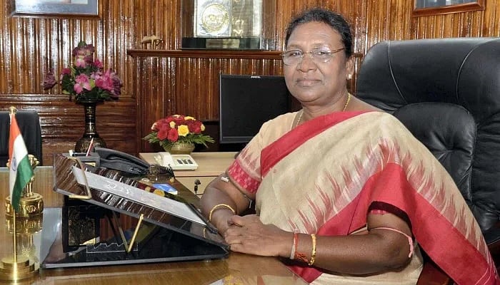 மசோதாக்களுக்கு ஒப்புதல் அளிக்காத குடியரசுத் தலைவர் : உச்சநீதிமன்றத்தில் வழக்கு தொடர்ந்த கேரள அரசு !