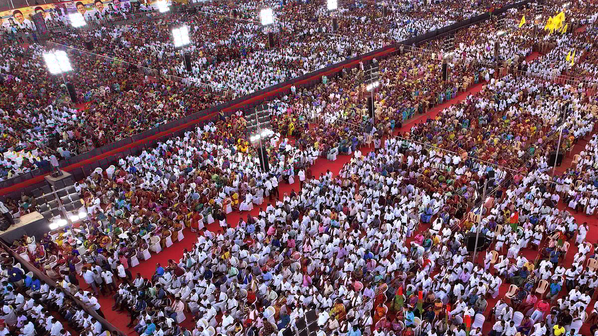 “பாஜகவுக்கு சரியான பாடத்தை கற்றுத் தர வேண்டும்” : தூத்துக்குடி பரப்புரையில் கனிமொழி எம்.பி. ஆவேசம்!