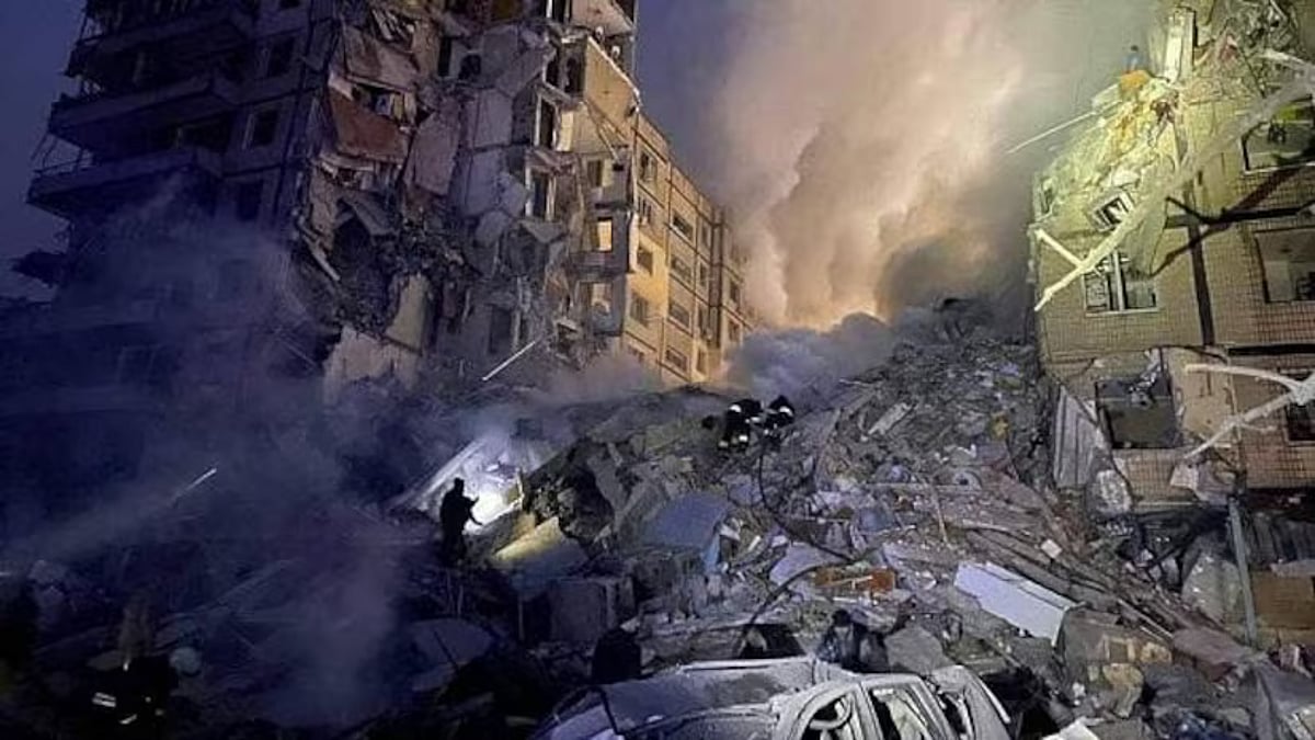 உக்ரைனின் கட்டமைப்புகளை சிதைத்த வான்வெளி தாக்குதல் : கடல் தாக்குதலுக்கு நிலத்தில் பதிலடி கொடுத்த ரஷ்யா ! 