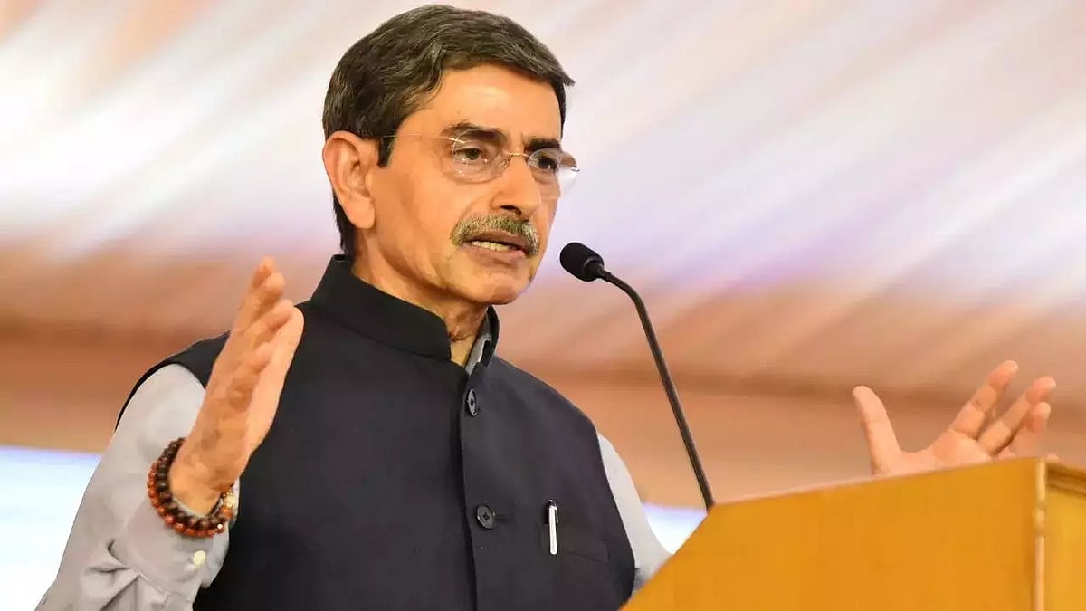 “மன்னரையும், குருமார்களையும் எதிர்த்த வைகுண்டருக்கும் சனாதன ஸ்டிக்கரை ஒட்டிய ஆளுநர்...” - முரசொலி!