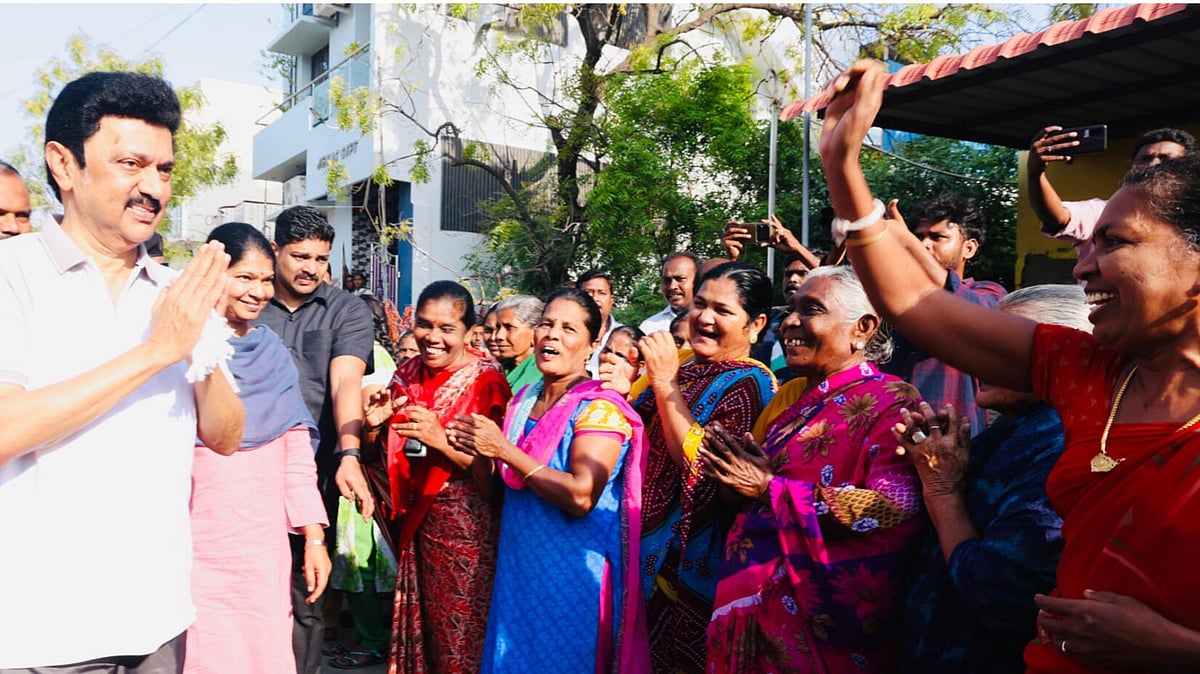 ’உங்களுக்கே என்றும் வெற்றி’ : முதலமைச்சர் மு.க.ஸ்டாலினை உற்சாகமாக வரவேற்ற தூத்துக்குடி மக்கள்!