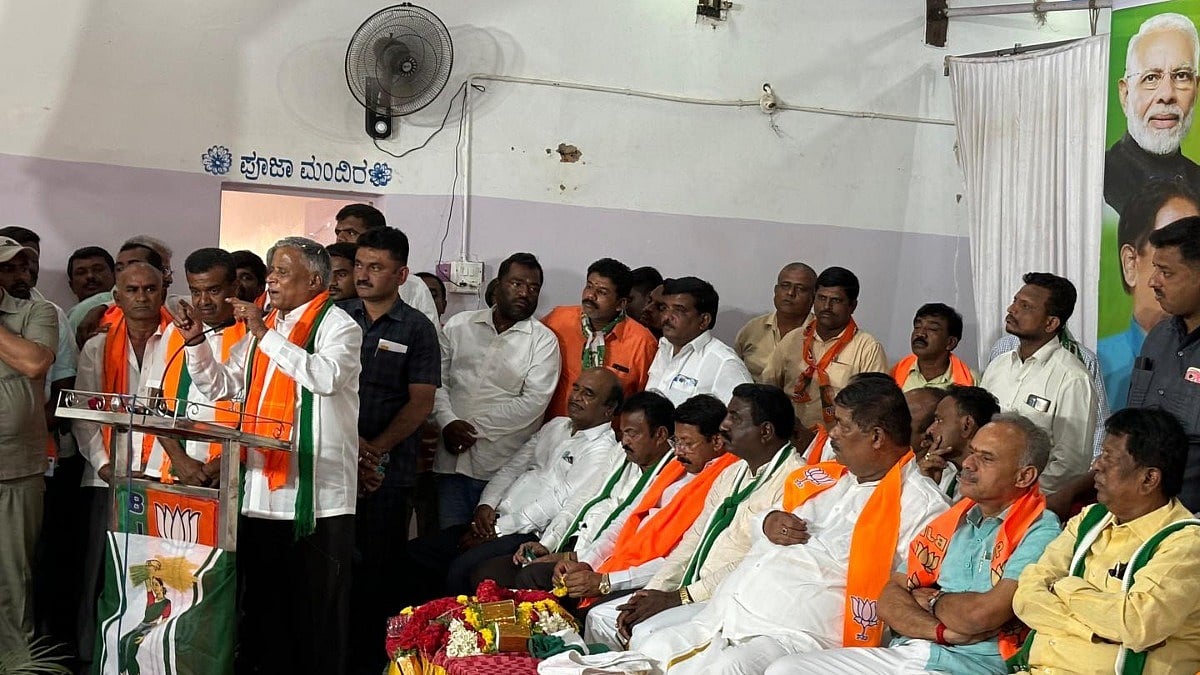 BJP vs JDS கூட்டணி பேச்சுவார்த்தை : மேடையிலேயே வெடித்த மோதல்... பாஜக கூட்டணியில் மேலும் ஒரு அதிர்ச்சி !