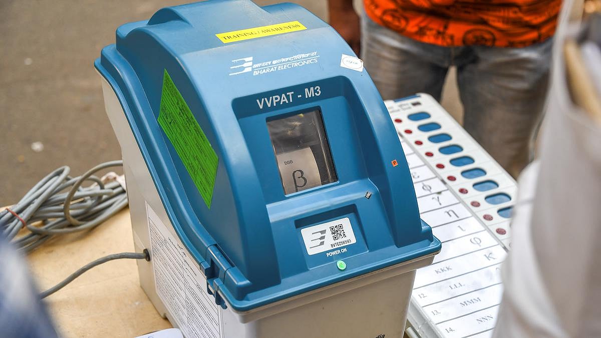 நாடாளுமன்றத் தேர்தலின் VVPAT-ல் பதிவான வாக்குகள் 4 மாதத்தில் அழிப்பு : விதிகளை மீறிய தேர்தல் ஆணையம் !