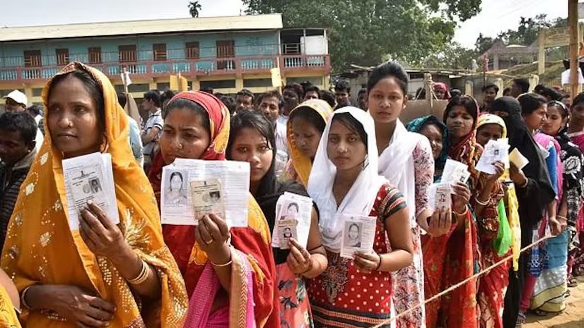 திரிபுராவில் பாஜகவின் தேர்தல் தில்லுமுல்லு அம்பலம் : மொத்த வாக்குகளை விட அதிகம் பதிவான வாக்குகள் ! 