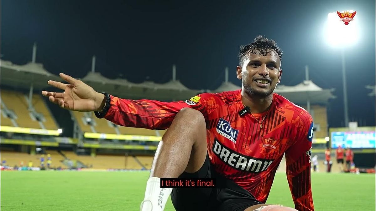 துளை வழியாக சேப்பாக்கம் மைதானத்தை பார்க்கும்போது இதைத்தான் நினைத்தேன் - நடராஜன் நெகிழ்ச்சி ! 