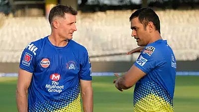 "தோனியின் கிரிக்கெட் வாழ்க்கை தொடரவேண்டும் என நினைக்கிறோம்" - CSK பேட்டிங் பயிற்சியாளர் மைக் ஹஸ்ஸி ! 