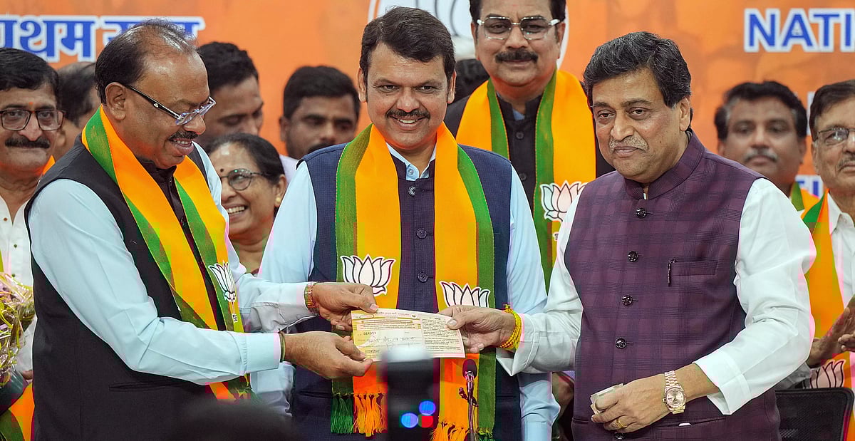 பாஜகவில் சேர்ந்த காங். மூத்த தலைவர் : பொதுமக்கள் எதிர்ப்பால் பிரச்சார கூட்டத்தை கூட நடத்த முடியாத சோகம் !