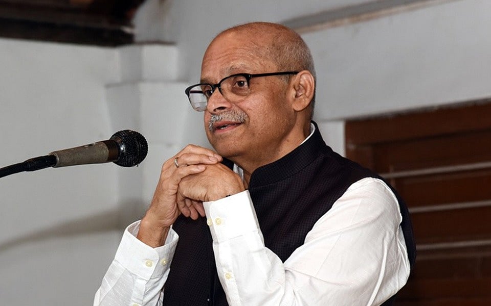 “சிறுபான்மையினரை கொல்வோம் என்ற முழக்கம் செங்கோட்டையிலிருந்தே வரலாம்” : எச்சரிக்கை விடுத்த பரகலா பிரபாகர்!