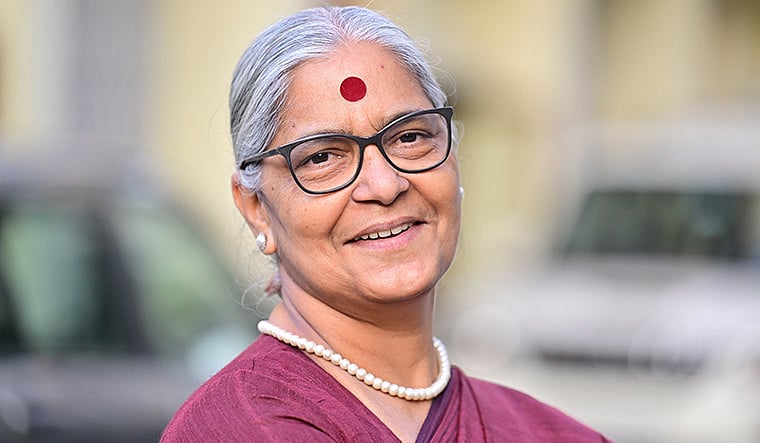 "அமேதியில் ராகுலுக்கு ஆதரவாக பிரசாரம் மேற்கொள்வேன்" - வயநாடு தொகுதி CPI வேட்பாளர் ஆனி ராஜா பேட்டி ! 