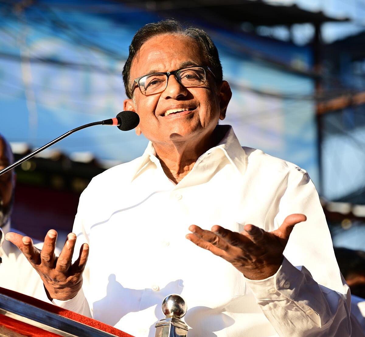 "மோடியின் தழுவல் மரண தழுவல், பாஜகவுடன் சேரும் கட்சி பஸ்பமாகிவிடும்"- அதிமுகவுக்கு ப.சிதம்பரம் எச்சரிக்கை!