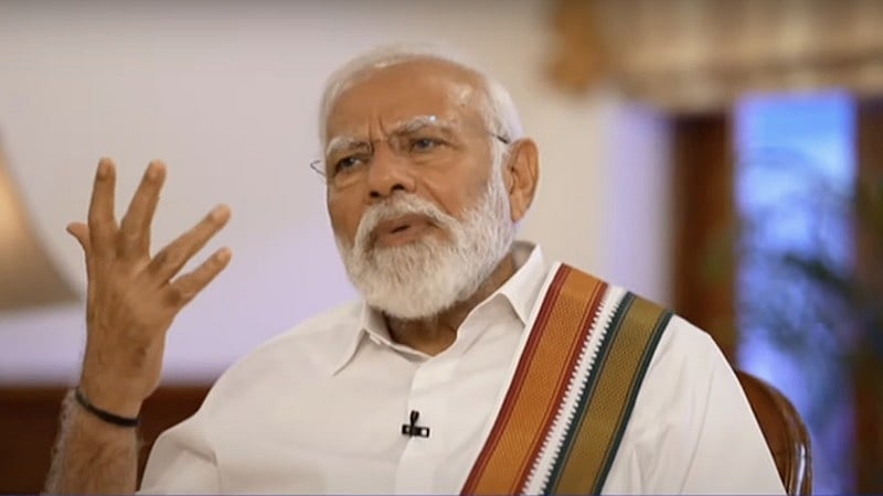 “எந்த நன்மையும் செய்யாதவர் எப்படி வருத்தப்பட முடியும்? ”- மோடி அளித்த பேட்டி குறித்து முரசொலி தாக்கு !