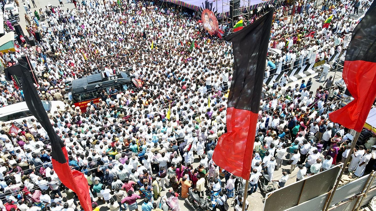 1,930 கிலோ மீட்டர் பயணம்... 2 கோடி மக்களைச் சந்தித்த முதலமைச்சர் மு.க.ஸ்டாலின் - புகைப்பட தொகுப்பு!
