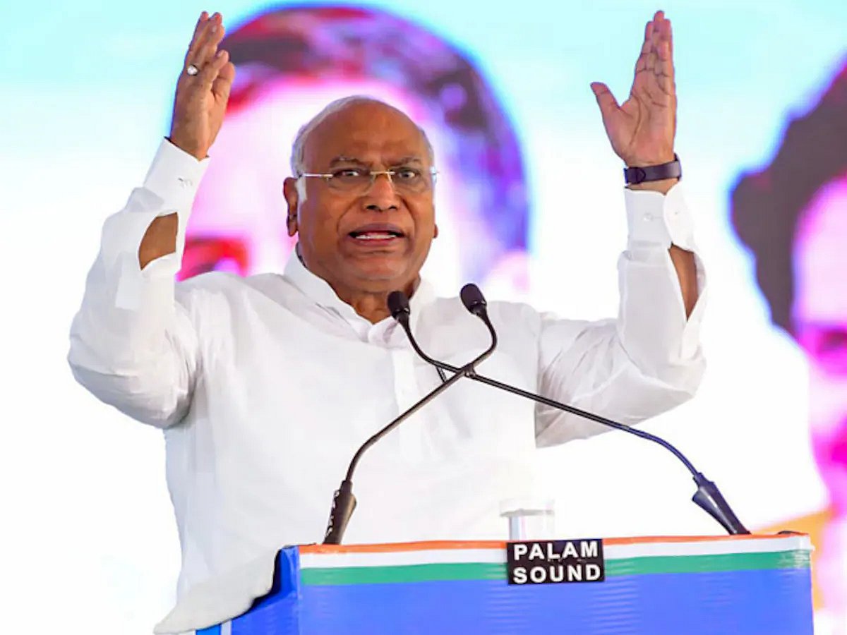 "ரங்கசாமியை தலையாட்டி பொம்மை போல மோடி நடத்திக் கொண்டிருக்கிறார்"- மல்லிகார்ஜுன கார்கே விமர்சனம் !