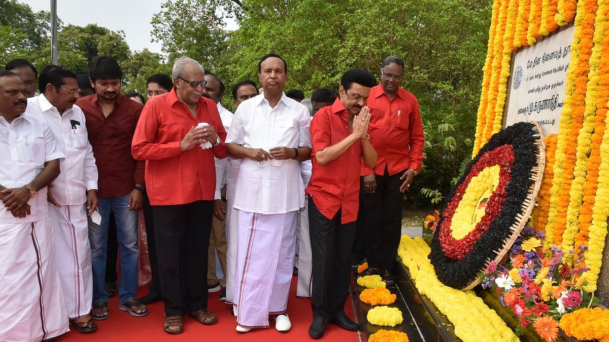 ”தொழிலாளர்களை  காத்து வரும் திராவிட மாடல்” : முதலமைச்சர் மு.க.ஸ்டாலின் ’மே தின’ வாழ்த்து!