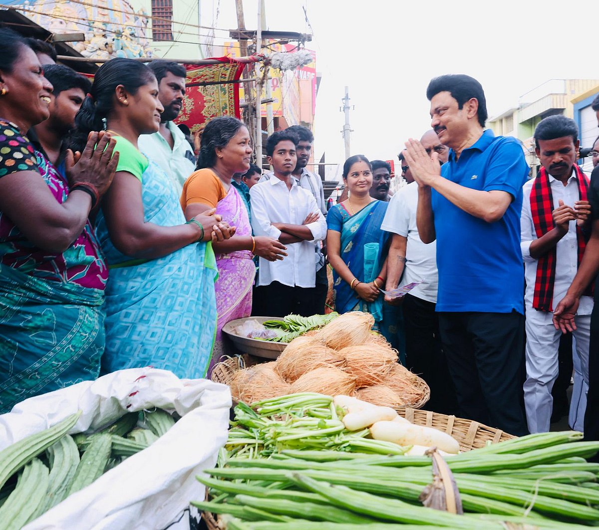 திருவண்ணாமலை - மக்கள் கடலில் நீந்தியபடி வாக்கு சேகரித்தார் முதலமைச்சர் மு.க.ஸ்டாலின்!