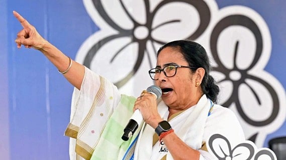 ”இதற்குதான் 7 கட்டமாக தேர்தலா?” : முதல்வர் மம்தா பானர்ஜி ஆவேசம்!