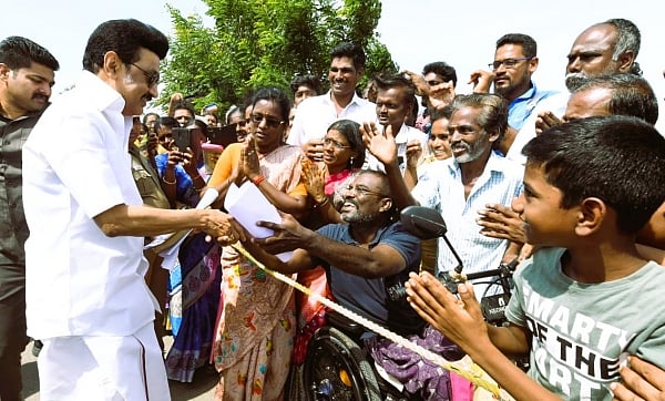 மக்களுடன் முதல்வர் திட்டம் 2.0 : 2500 சிறப்பு முகாம்கள் - மக்கள் குறைகளை தீர்க்கும் தி.மு.க அரசு!