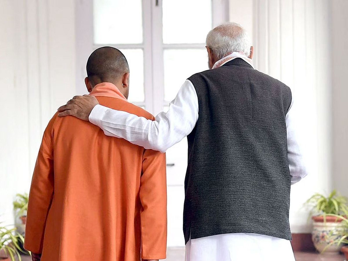 மோடியும், யோகியும் : சர்வாதிகாரத்திற்கு வித்திடும் இரு பெரும் சர்வாதிகாரிகள்!