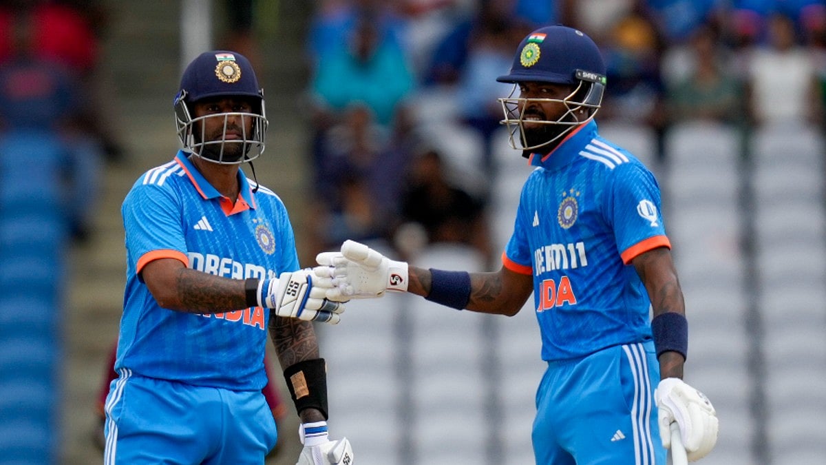 11 வீரர்களுக்கு பதில் 5 வீரர்கள்: பார்ம் இல்லாத அணியை கொண்டு உலககோப்பைக்கு செல்லும் இந்தியா - ஒரு பார்வை!