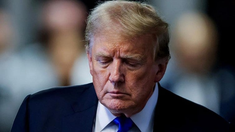 நடிகைக்கு பணம் கொடுத்த வழக்கு : டொனால்ட் டிரம்ப் குற்றவாளி என நீதிமன்றம் அதிரடி தீர்ப்பு!