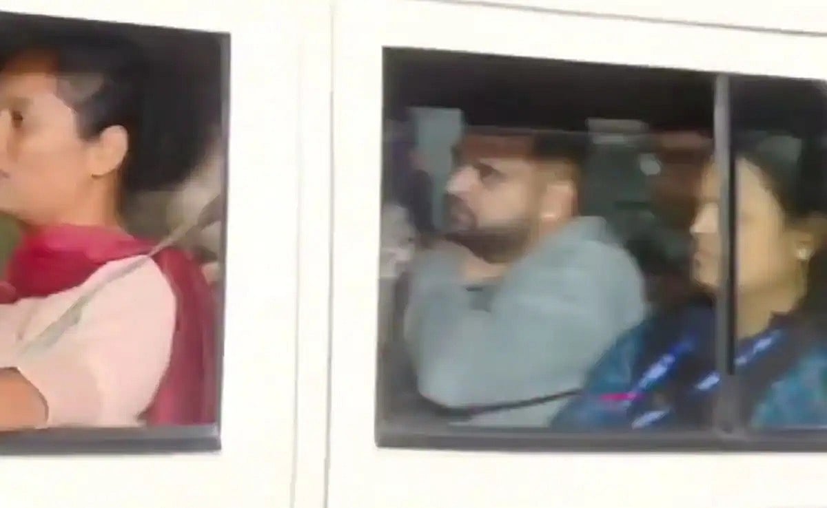 நாட்டையே உலுக்கிய 3000 பெண்களின் ஆபாச வீடியோ வழக்கு : கைதான பிரஜ்வலுக்கு 6 நாட்கள் நீதிமன்ற காவல்!