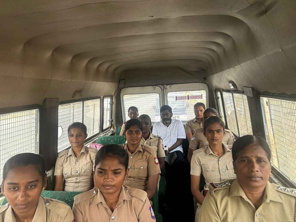 சவுக்கு சங்கர் மீது 8 வழக்கு.. மகளிர் ஆணையத்தில் பெண் காவலர்கள் அடுத்தடுத்து புகார் - நடந்தது என்ன?