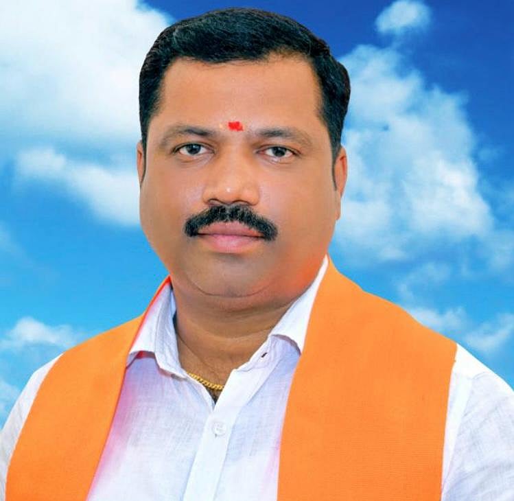 பனியன் நிறுவனத்தில் தையல் இயந்திரங்களை திருடிய பாஜக நிர்வாகி... அதிரடியாக கைது செய்த போலீஸ்!