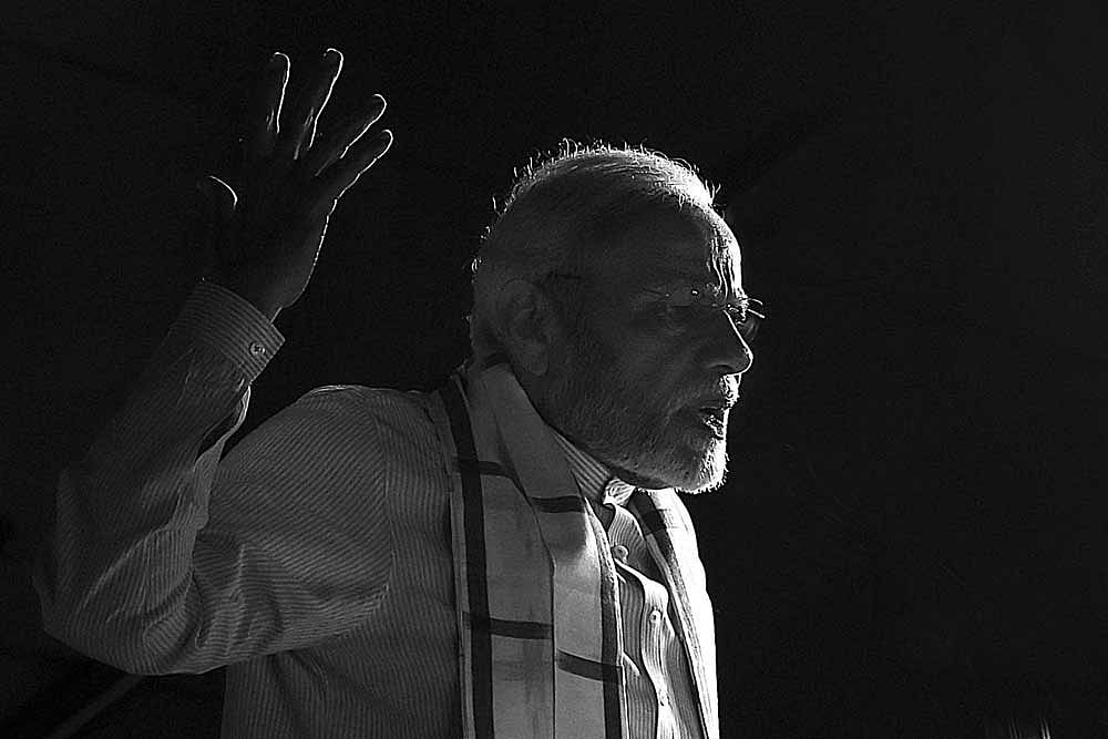 சிறையில் அடைக்கப்படுவார் என அப்பட்டமாக மிரட்டும் மோடி : “உங்களால் என்னை தொட கூட முடியாது” தேஜஸ்வி பதிலடி!