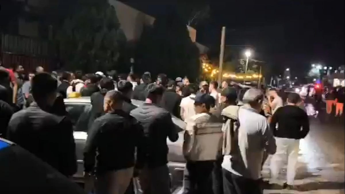 கிர்கிஸ்தானில் வெடித்த வன்முறை : குறிவைக்கப்படும் வெளிநாடு மாணவர்கள் : இந்திய மாணவர்களுக்கு எச்சரிக்கை ! 